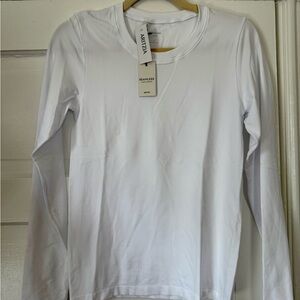Aritzia Seamless White Tee